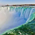 Tranquil Bliss Retreat Near Niagara Falls 6Min Drive To Falls