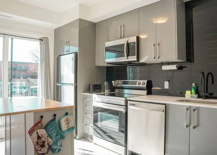 Tranquil Bliss Retreat Near Niagara Falls 6Min Drive To Falls
