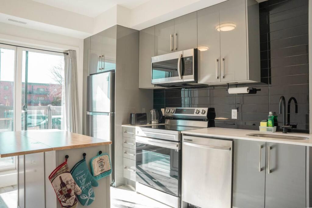 Tranquil Bliss Retreat Near 6min Drive To Falls Niagara Falls